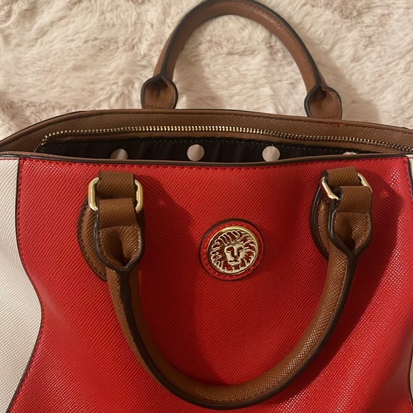 Brand New Anne Klein Red and White Purse - Picture 2 of 8